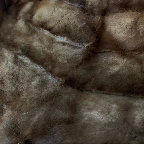 Vintage Gimbal Brothers Brown Fur Caplet Shawl Stole Cape *FLAWED - Picture 9 of 13